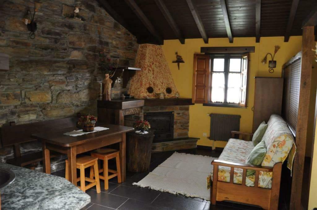 San Tirso de AbresApartamento El Acebo公寓 外观 照片
